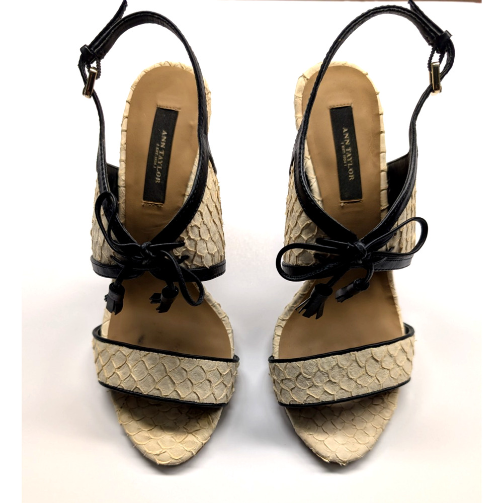 Ann Taylor Shoes Winter White Gwen Lace Up Exotic Heel Sz 8 Black Bow Tassel Bow